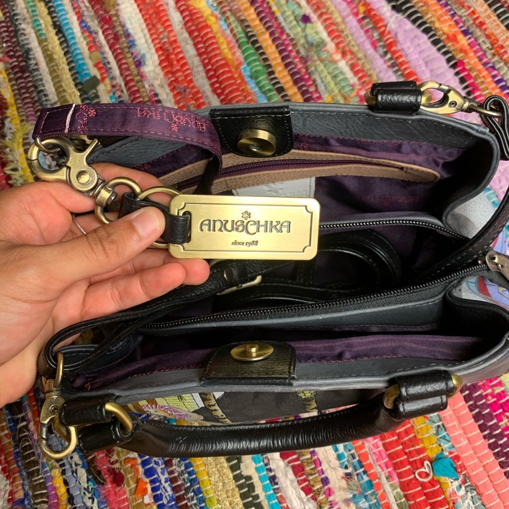 Vegas Crossbody bag - Picture 6 of 6